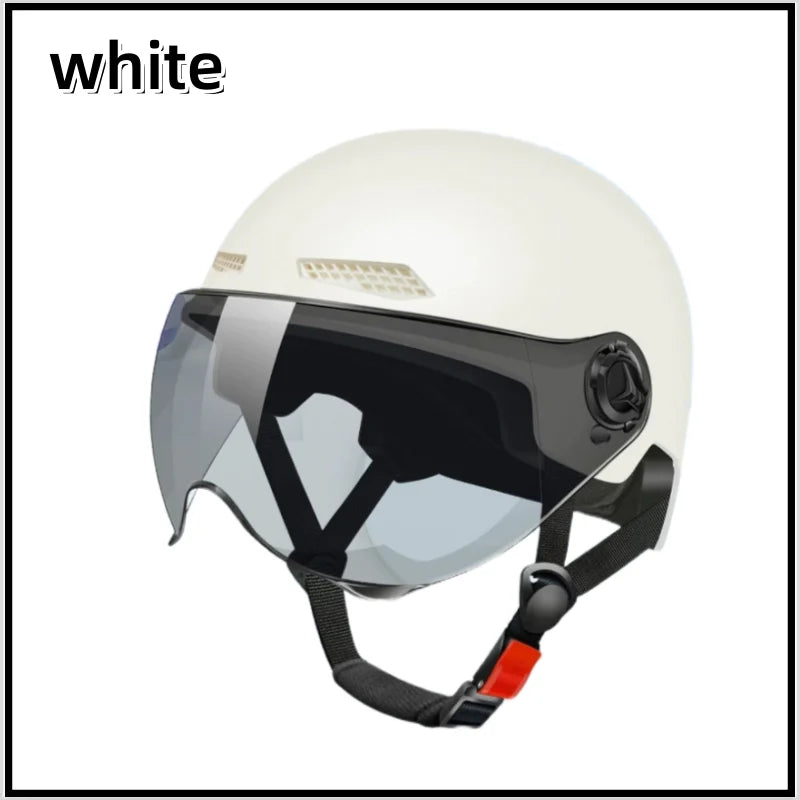 Men's motorcycle helmet - Comfortable and breathable. Bicycle and electric vehicle helmet - 3C certified safety equipment.