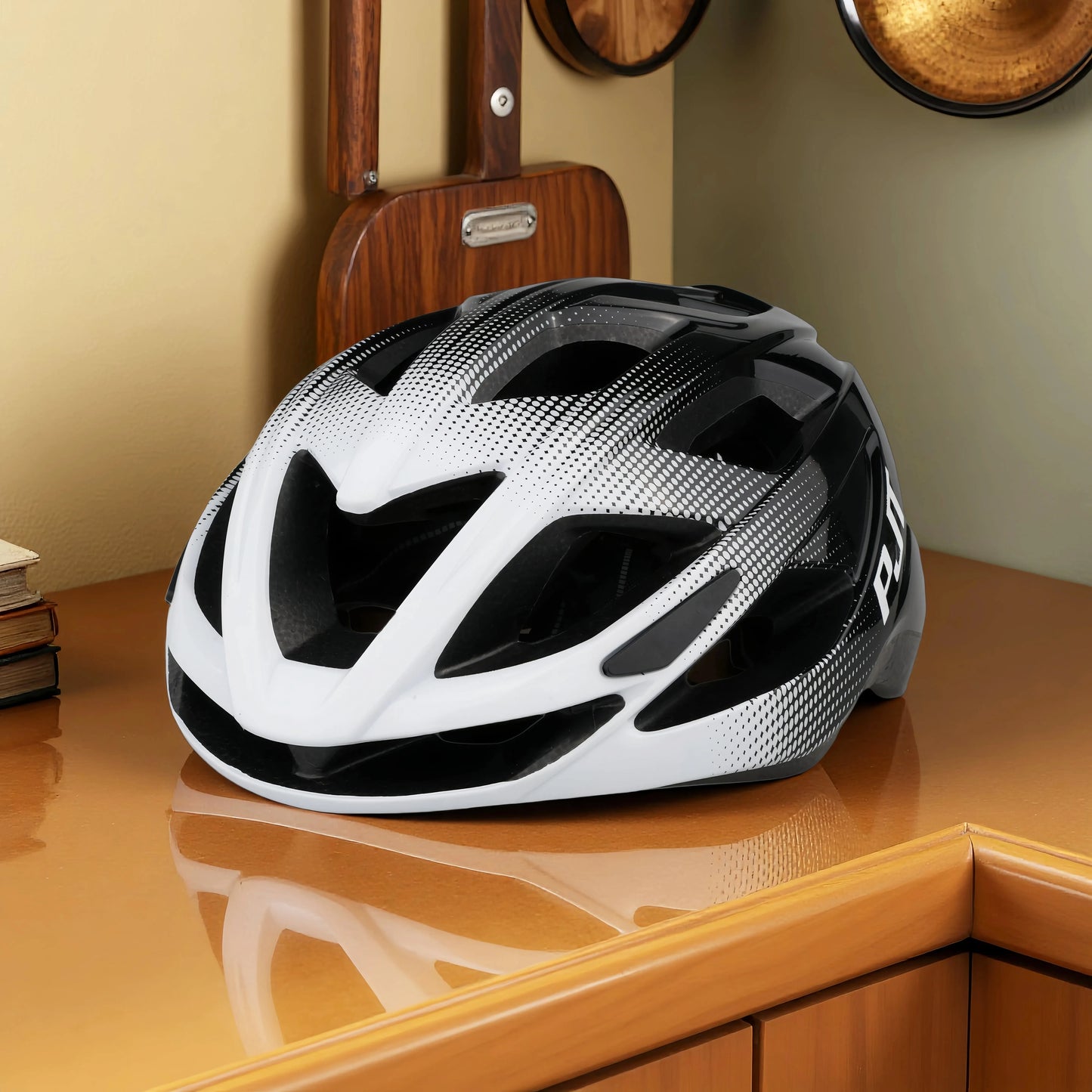 PJT Cycling Helmet Man Women Road Mountain Bike Helmet Outdoor Bicycle Skateboard Scooter Integrally-Molded Ultralight Helmet